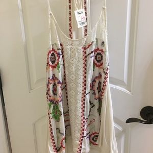 Free People Embroidered Tank!!